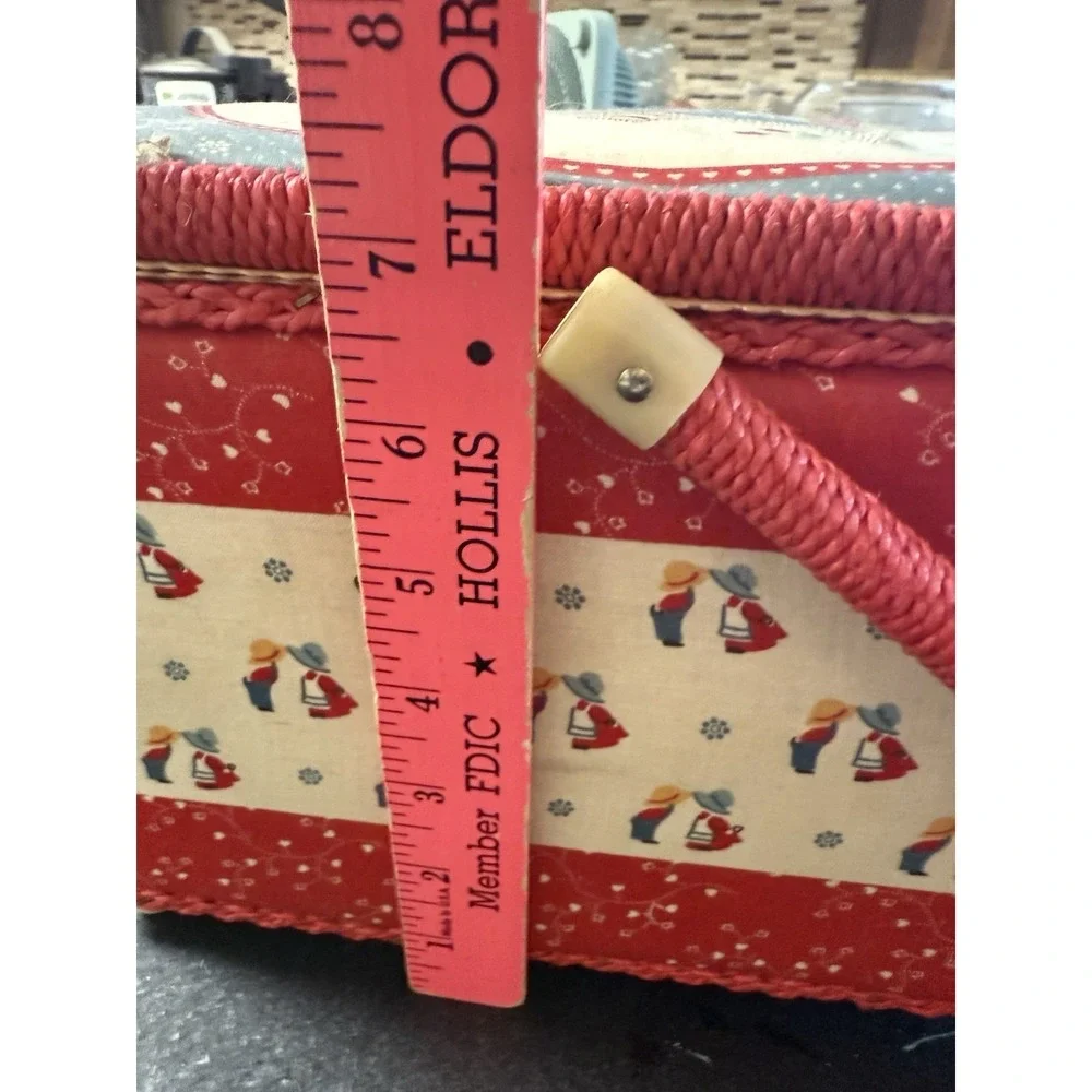 Vintage‎ Sewing Basket Filled w/ Notions Buttons Thread – Holly Hobbie Style